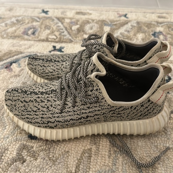 SOLD - Yeezy Boost 350 - Size 7 - Turtle Dove - Picture 2 of 4